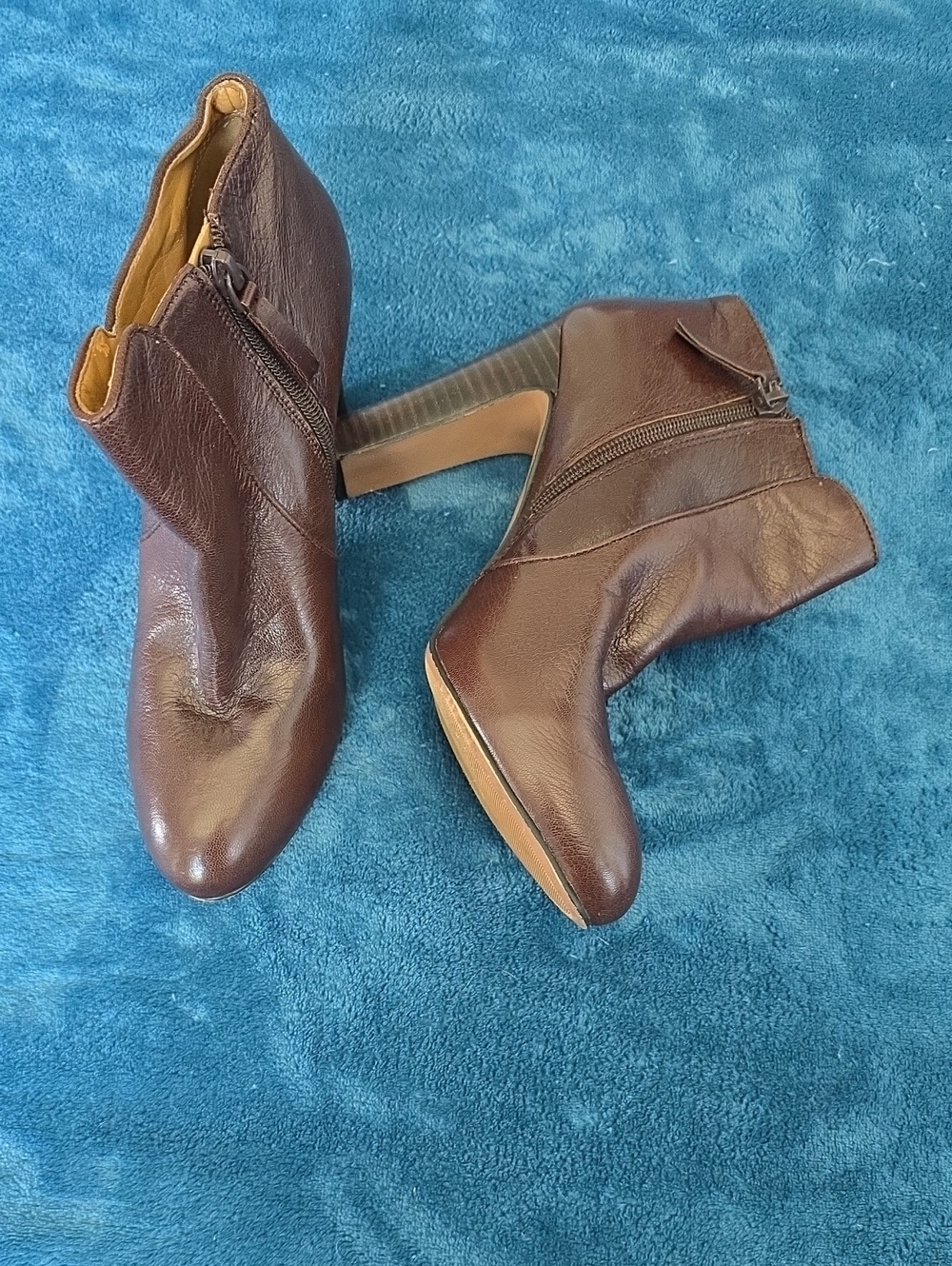 Nine West Dark Brown Leather Ankle Booties with Side Zip